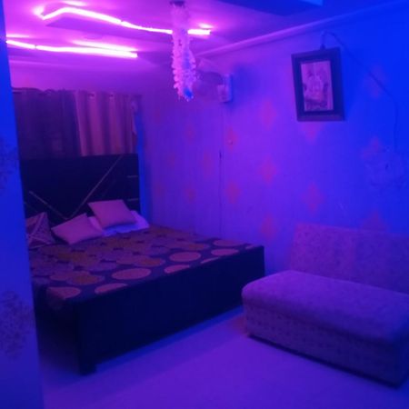 Aj Room Service Civic Center راوالبيندي المظهر الخارجي الصورة